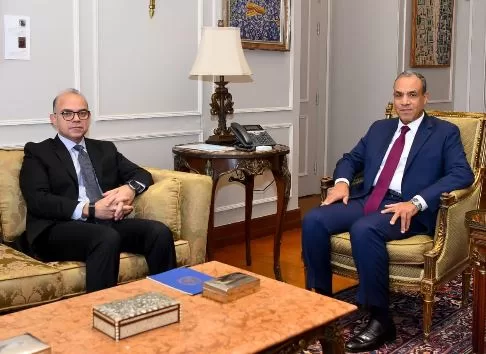 وزيرا «الخارجية» و«الاستثمار» يبحثان تعزيز التنسيق المشترك لجذب الاستثمارات الخارجية وتحقيق التنمية الاقتصادية 1 - جريدة الجمهورية وزيرا «الخارجية» و«الاستثمار» يبحثان تعزيز التنسيق المشترك لجذب الاستثمارات الخارجية وتحقيق التنمية الاقتصادية