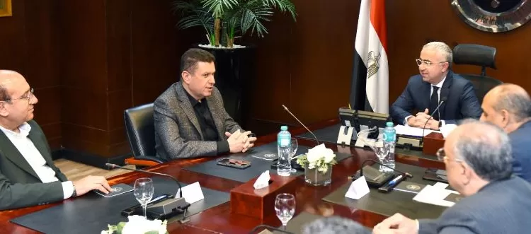 الهيئة العامة للاستثمار تبحث إجراءات تشغيل مشروع «فوسكور» لتركيز الفوسفات بقنا 1 - جريدة الجمهورية الهيئة العامة للاستثمار تبحث إجراءات تشغيل مشروع «فوسكور» لتركيز الفوسفات بقنا