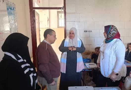 وكيل تعليم مطروح تتفقد مدارس المحافظة لمتابعة انضباط العملية التعليمية 2 - جريدة الجمهورية 1 147 - جريدة الجمهورية