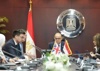 «وزير الاستثمار» يبحث مع «السفير البريطاني» سبل تعزيز الاستثمارات المشتركة 6 - جريدة الجمهورية «وزير الاستثمار» يبحث مع «السفير البريطاني» سبل تعزيز الاستثمارات المشتركة