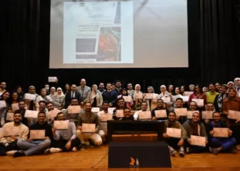 بحضور المدير التنفيذي لمستشفيات جامعة القاهرة..قصر العيني يحتفي بأطباء الامتياز بنظام (5+2)