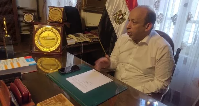 عميد «قصر العيني» في حوار شامل لـ«الجمهورية»: مستشفياتنا تستقبل 2.5 مليون مريض سنويًا 13 - جريدة الجمهورية 12 18 - جريدة الجمهورية