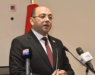 رئيس برلمانية «حماة الوطن»: جلسة نقاشية موسعة بالحزب لمناقشة تشريعات «حماية الأطفال رقميًا» خلال 48 ساعة