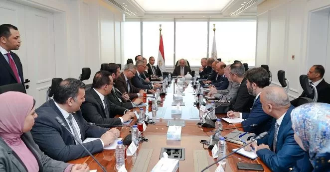 وزير الاستثمار يقود تحركاً موسعاً للربط «الإلكتروني» بين جهات الدولة لتيسير خدمات المستثمرين 3 - جريدة الجمهورية 2 105 - جريدة الجمهورية