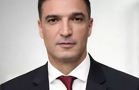 وزير الصناعة يهنئ الرئيس السيسي والشعب المصري بحلول شهر رمضان المبارك