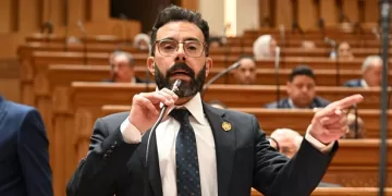 إسلام قرطام: تعديل قانون المهن الرياضية يحمي فئات واسعة من المجتمع ويواكب فلسفة الرياضة عالميًّا