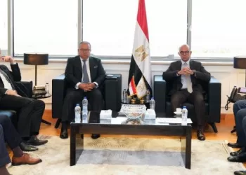 وزير الاستثمار يقود تحركاً موسعاً للربط «الإلكتروني» بين جهات الدولة لتيسير خدمات المستثمرين