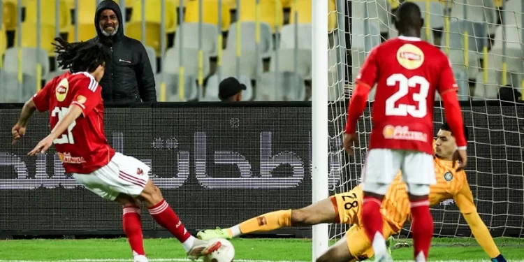 هزم سموحة بهدف «مروان» الأهلى يتصدر الدورى مؤقتًا 1 - جريدة الجمهورية هزم سموحة بهدف «مروان» الأهلى يتصدر الدورى مؤقتًا