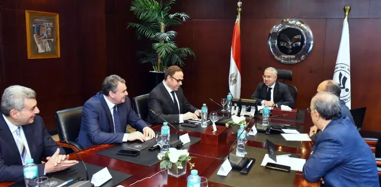 4 22 - جريدة الجمهورية