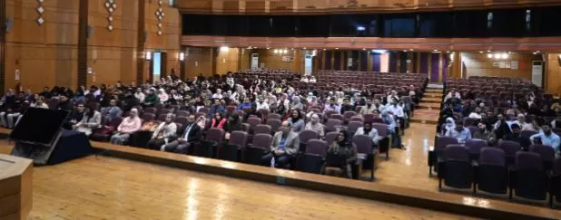 بحضور المدير التنفيذي لمستشفيات جامعة القاهرة..قصر العيني يحتفي بأطباء الامتياز بنظام (5+2) 5 - جريدة الجمهورية 5 45 - جريدة الجمهورية