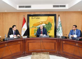 تكليفات حاسمة من محافظ الفيوم لرؤساء المدن: حماية أملاك الدولة والارتقاء بمنظومة النظافة وتسوية الطرق