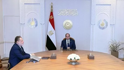 الرئيس عبد الفتاح السيسي يجتمع مع محافظ البنك المركزي المصري 1 - جريدة الجمهورية الرئيس عبد الفتاح السيسي يجتمع مع محافظ البنك المركزي المصري