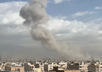 نتنياهو: دمرنا مقر خامنئي في قلب طهران.. وهدفنا تغيير النظام