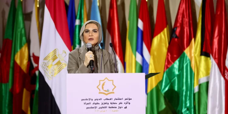 د. سحر نصر: «بيت الزكاة والصدقات» دعم 21 مليون مستفيد.. والمرأة المعيلة على رأس أولوياتنا