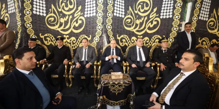 محافظ كفر الشيخ يودّع شهيد الواجب النقيب عمر معاني في جنازة عسكرية مهيبة