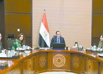 بيراميدز يخشى نزيف النقاط.. وسموحة ينافس الكبار