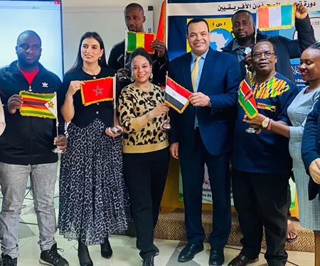 أيمن عدلي: المسؤولية المهنية «صمام أمان» الصحافة الأفريقية في مواجهة فوضى العصر الرقمي