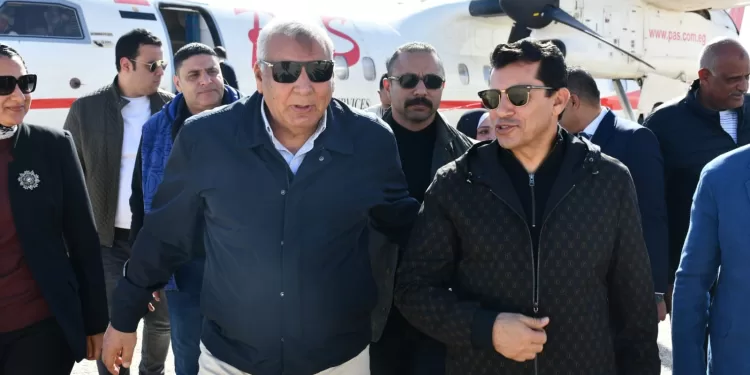 «صبحي» يصل الوادي الجديد في جولة تفقدية موسعة للمنشآت والبرامج الشبابية