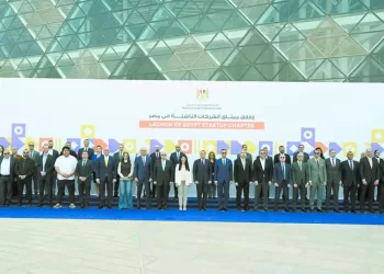 «صبحى» يطلق شارة بدء النسخة 12 من ماراثون القاهرة الدولى