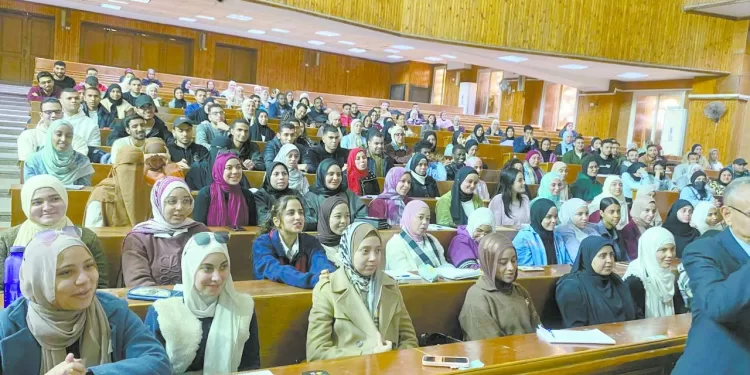 انتظام الدراسة بالمعاهد والجامعات 1 - جريدة الجمهورية «صبحى» يطلق شارة بدء النسخة 12 من ماراثون القاهرة الدولى