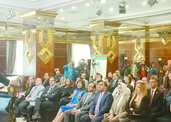 «صبحى» يطلق شارة بدء النسخة 12 من ماراثون القاهرة الدولى