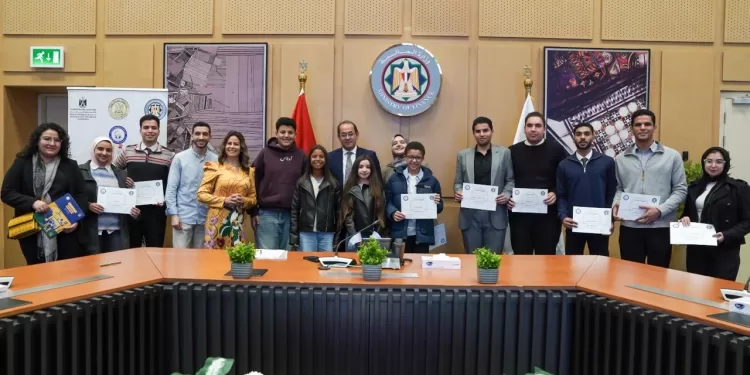 وزير المالية يُكرم الفائزين في مسابقة «أكثر الأفكار الإبداعية لموازنة المواطن»