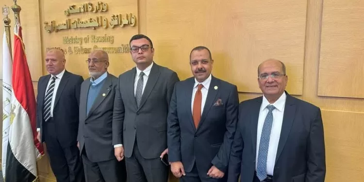 رئيس نقابة المرافق: 100 ألف جنيهًا منحة نهاية خدمة للعاملين بالقابضة لمياه الشرب والصرف الصحي