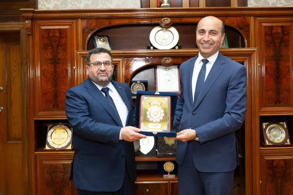 لتعزيز التعاون الدولي.. رئيس جامعة دمنهور يستقبل وفدًا أردنيًا لبحث الشراكات الأكاديمية والبحثية 2 - جريدة الجمهورية WhatsApp Image 2026 02 09 at 7.55.55 PM - جريدة الجمهورية