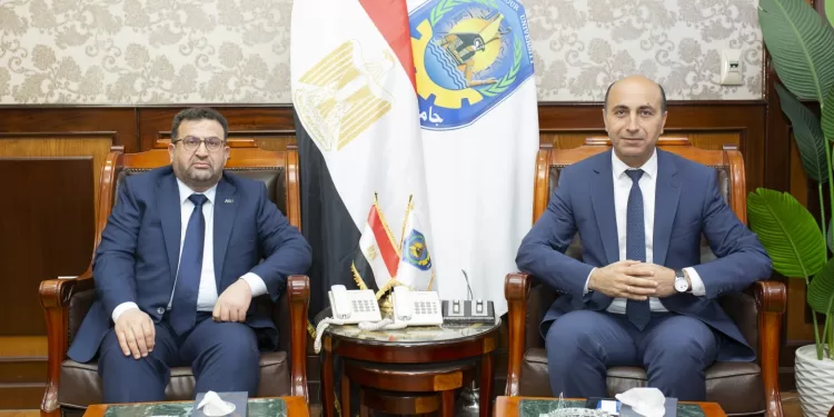 لتعزيز التعاون الدولي.. رئيس جامعة دمنهور يستقبل وفدًا أردنيًا لبحث الشراكات الأكاديمية والبحثية 1 - جريدة الجمهورية لتعزيز التعاون الدولي.. رئيس جامعة دمنهور يستقبل وفدًا أردنيًا لبحث الشراكات الأكاديمية والبحثية