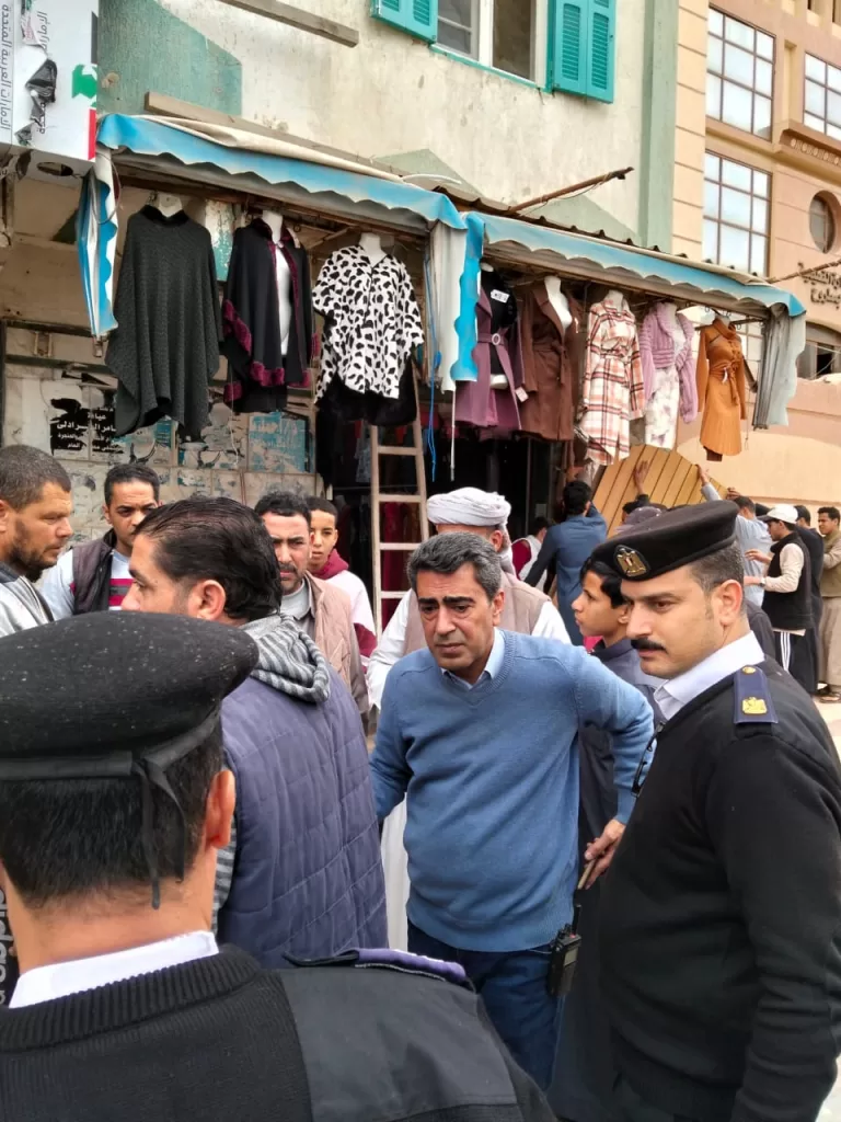 إزالة «التند» ورفع الإشغالات والحواجز أمام المحال التجارية بمطروح 8 - جريدة الجمهورية WhatsApp Image 2026 02 10 at 1.32.12 PM 2 - جريدة الجمهورية
