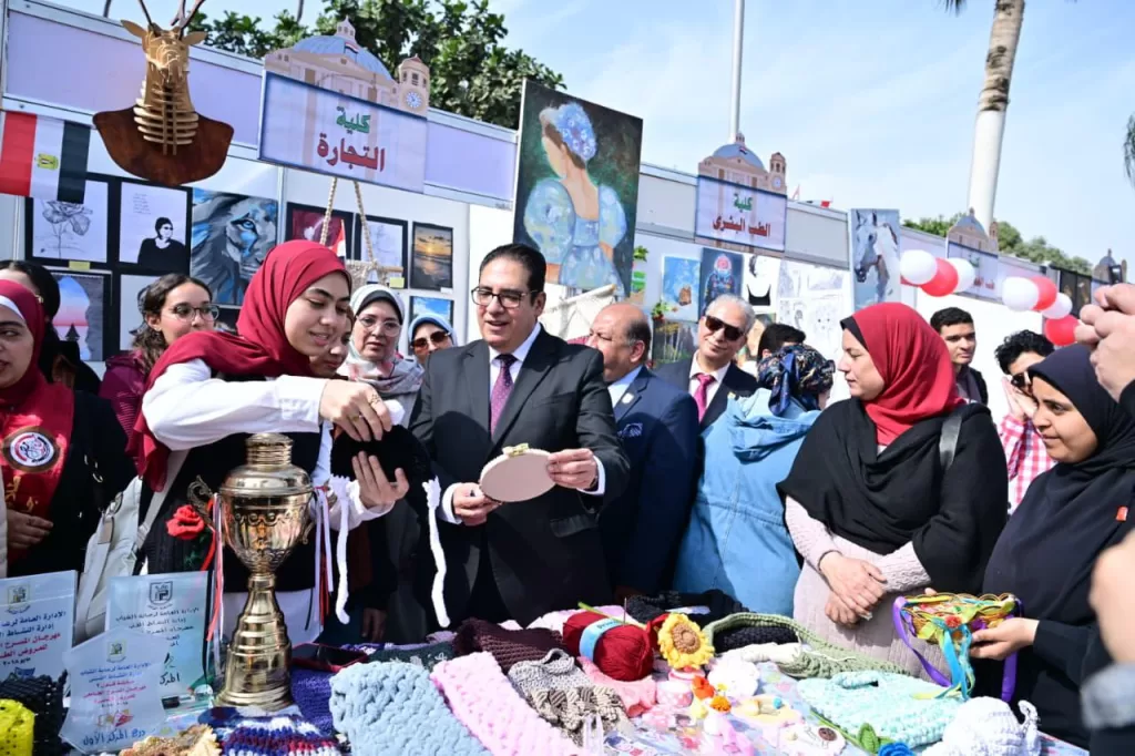 بين الفن والعلم.. هكذا استقبلت جامعة القاهرة طلابها في أول أيام الفصل الدراسي الثاني 14 - جريدة الجمهورية WhatsApp Image 2026 02 10 at 11.32.36 AM 1 - جريدة الجمهورية