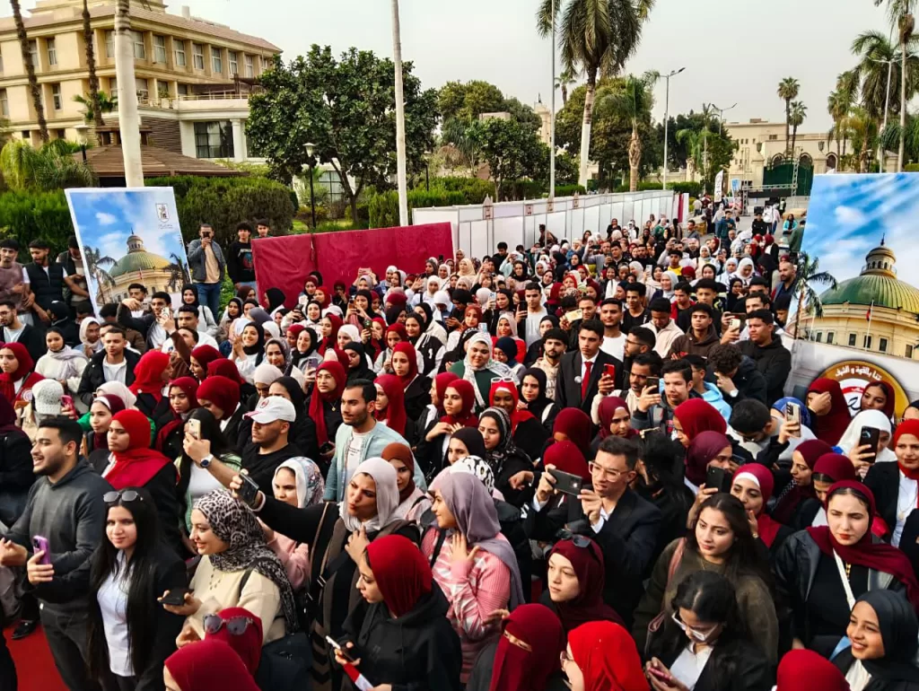 بين الفن والعلم.. هكذا استقبلت جامعة القاهرة طلابها في أول أيام الفصل الدراسي الثاني 3 - جريدة الجمهورية WhatsApp Image 2026 02 10 at 11.32.36 AM 3 - جريدة الجمهورية
