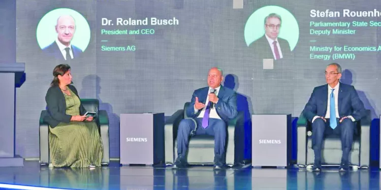 «الجبلاية» تشيد بمنتخب الصالات.. وتنفى خطاب «الأبيض»