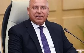 في أولى تصريحاته عقب أداء اليمين الدستورية.. وزير الصناعة: ملتزمون بنقلة نوعية تدعم الاقتصاد وتُعزز تنافسية المنتج المصري