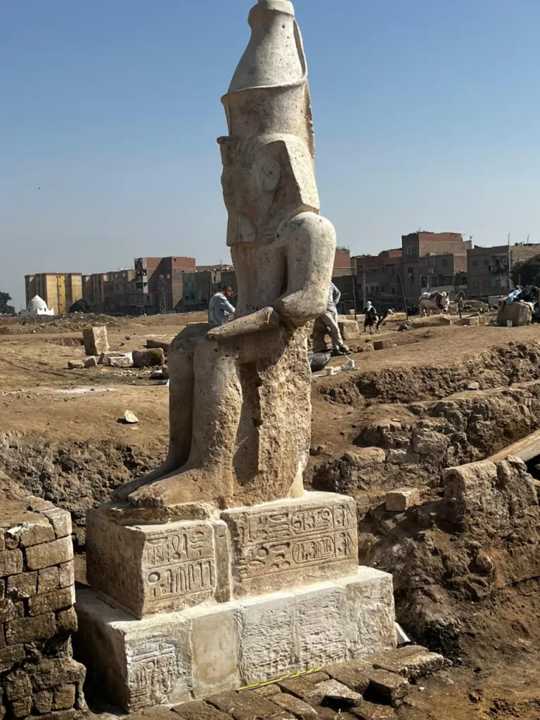 الانتهاء من أعمال ترميم وإقامة تمثال «الملك رمسيس الثاني» بالأشمونين في المنيا 3 - جريدة الجمهورية WhatsApp Image 2026 02 11 at 5.36.32 PM 2 - جريدة الجمهورية