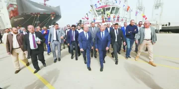 مبادرة‭ ‬الرئيس‭ ‬السيسى”100‭ ‬مليون‭ ‬صحة” ‭  ..‬أيقونة‭ ‬عربية‭ ‬لرعاية‭ ‬المواطن