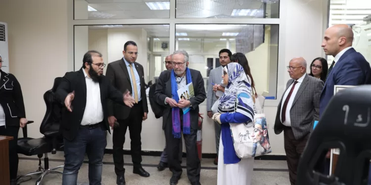 رئيس مياه القاهرة يستقبل المقرر الأممي للحق في المياه بالخط الساخن ومركز خدمة عملاء الوايلي