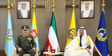 فيديو| الفريق أحمد خليفة يعود إلى أرض الوطن عقب إنتهاء زيارته الرسمية لدولة الكويت