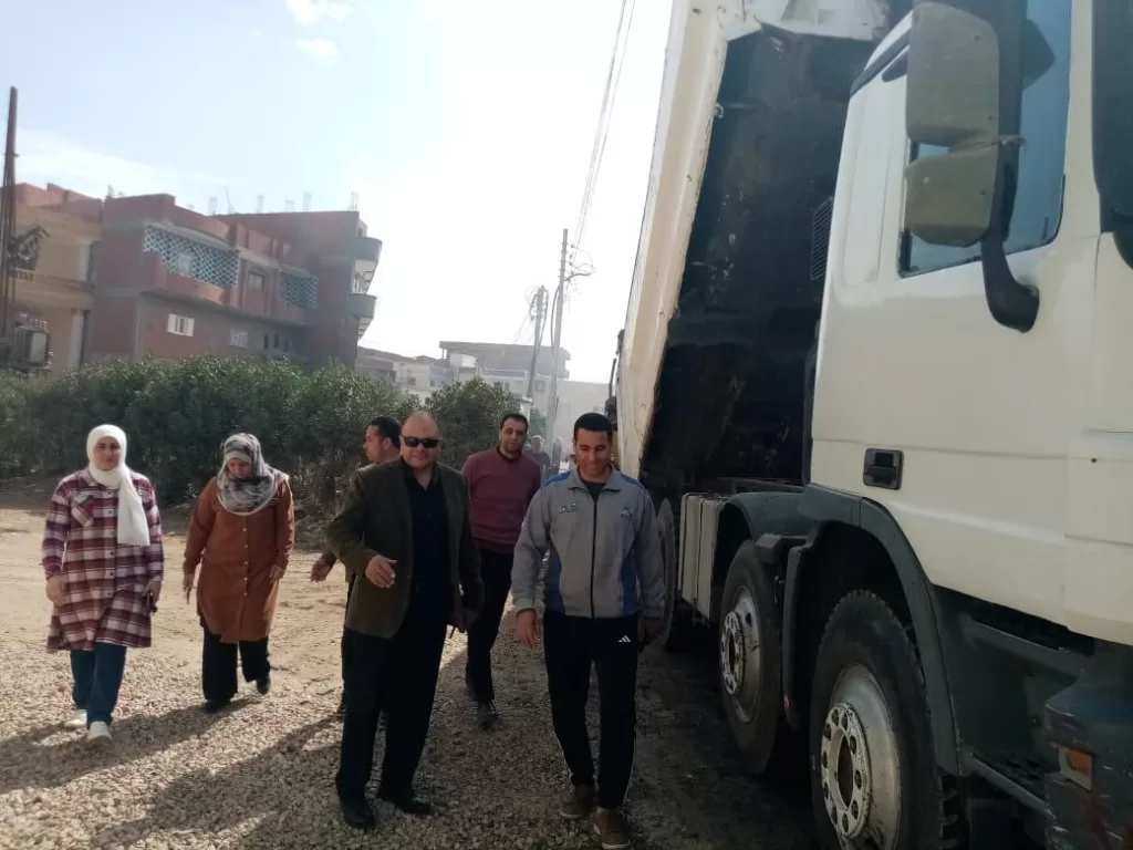 تطوير شامل لشبكة طرق «كوم حمادة»: مشروعات رصف وإنارة و«إنترلوك» بتكلفة تتجاوز 20 مليون جنيه 6 - جريدة الجمهورية WhatsApp Image 2026 02 17 at 3.48.20 PM - جريدة الجمهورية