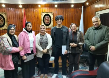 تعليم مطروح يحتفي بالطلاب المتفوقين في المسابقات الفنية