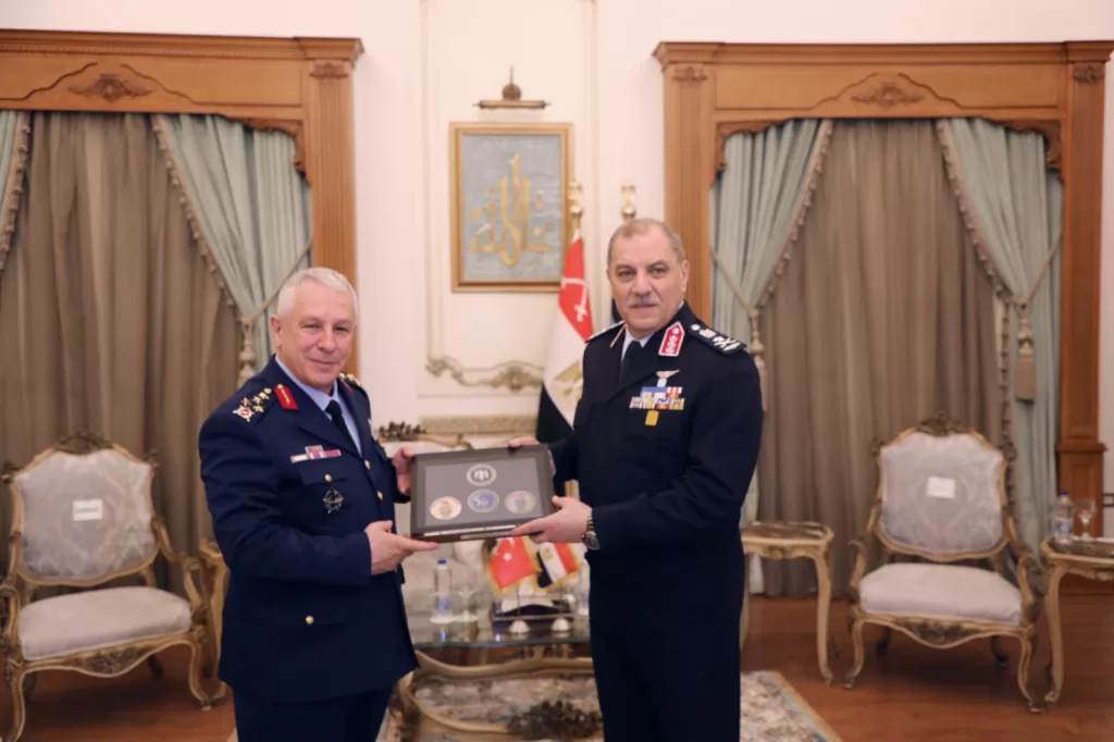 قائد القوات الجوية يلتقي نظيره التركي 2 - جريدة الجمهورية WhatsApp Image 2026 02 18 at 1.53.15 PM 1 - جريدة الجمهورية