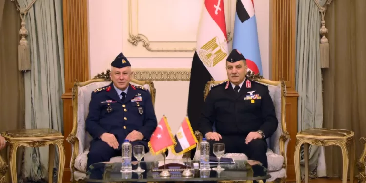 قائد القوات الجوية يلتقي نظيره التركي 1 - جريدة الجمهورية قائد القوات الجوية يلتقي نظيره التركي