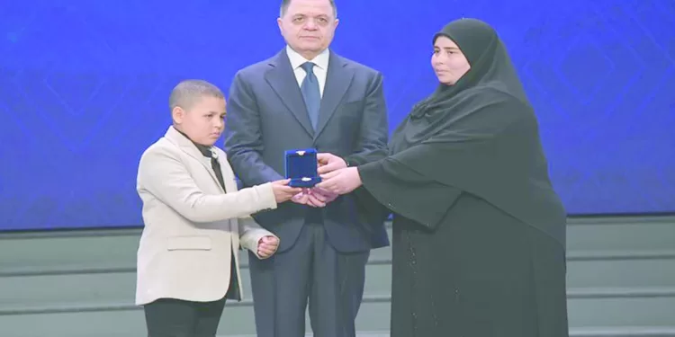 «الداخلية» تكرم عددًا من أسماء الشهداء والمصابين والمتميزين من رجال الشرطة 1 - جريدة الجمهورية «زيزو» و«تريزيجيه» يواصلان التأهيل