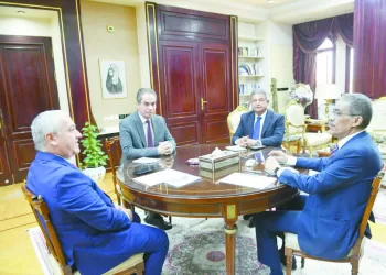 فى أول اجتماع لـ«رشوان» ورؤساء الهيئات الإعلامية الثلاثة: نشكر الرئيس.. وتكليفاته برنامج عمل نسعى لتحقيقه 5 - جريدة الجمهورية «زيزو» و«تريزيجيه» يواصلان التأهيل