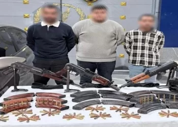 ثلاثة في مهمة شيطانية.. استولوا على «نقل» محملة بالتمور بالإكراه فسقطوا في فخ الداخلية