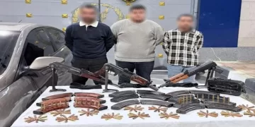 ثلاثة في مهمة شيطانية.. استولوا على «نقل» محملة بالتمور بالإكراه فسقطوا في فخ الداخلية