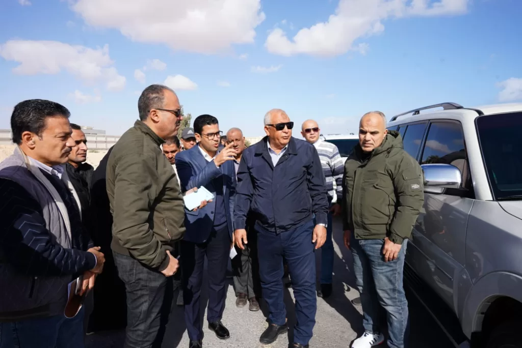 في أولى جولاته الميدانية.. محافظ مطروح يتفقد مدخل مدينة مرسى مطروح 3 - جريدة الجمهورية WhatsApp Image 2026 02 19 at 2.30.35 PM - جريدة الجمهورية