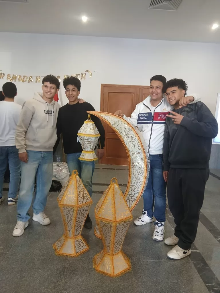 طلاب جامعة القاهرة الأهلية يحيون الأجواء الرمضانية في مشهد يعكس روح الأسرة الواحدة 9 - جريدة الجمهورية WhatsApp Image 2026 02 19 at 9.53.22 AM 2 - جريدة الجمهورية