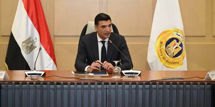 خالد هاشم يُعلن خطة النهوض بالصناعة: حلول تمويلية مبتكرة وبيانات دقيقة لخدمة المستثمرين