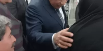 محافظ الدقهلية يتفقد عيادة «ابن لقمان».. ويشدد على جودة الخدمات الطبية وصرف الأدوية